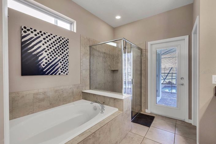 Image No.16-7 Bed House for sale