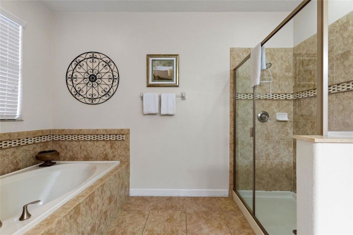 Image No.36-7 Bed House for sale