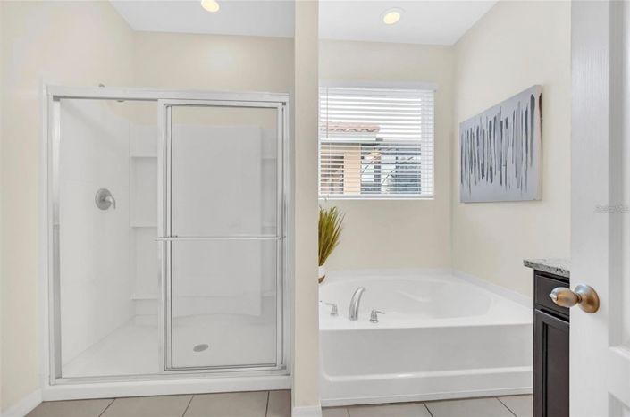 Image No.28-7 Bed House for sale