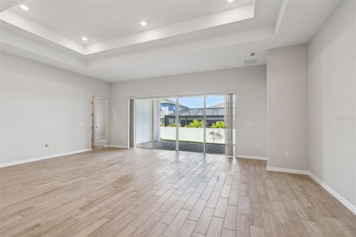 Image No.3-3 Bed House for sale