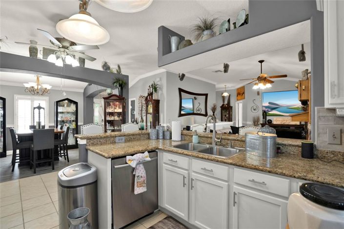 Image No.17-4 Bed House for sale