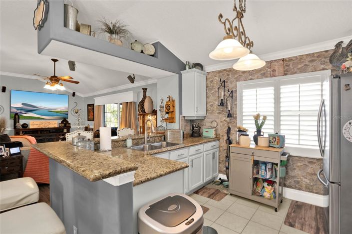 Image No.18-4 Bed House for sale