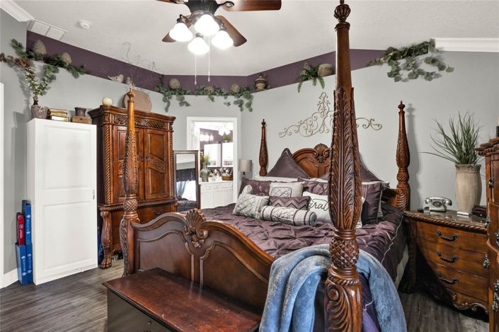 Image No.21-4 Bed House for sale