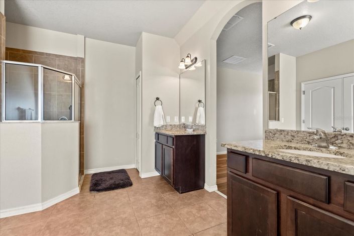 Image No.31-5 Bed House for sale