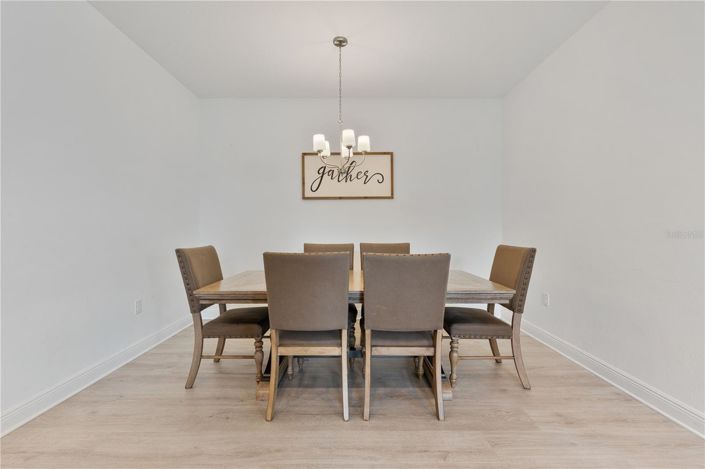 Image No.5-5 Bed House for sale