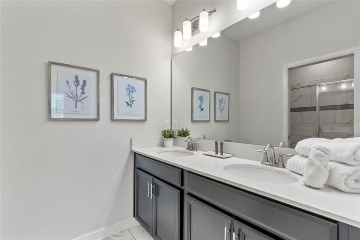 Image No.14-6 Bed House for sale