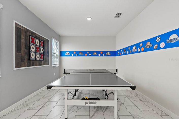 Image No.8-6 Bed House for sale