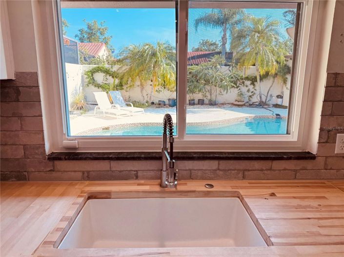 Image No.12-3 Bed House for sale