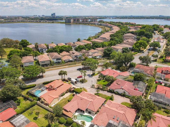 Image No.67-3 Bed House for sale