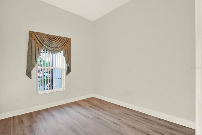 Image No.42-4 Bed House for sale