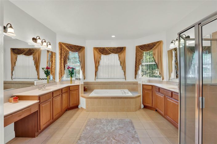 Image No.44-4 Bed House for sale