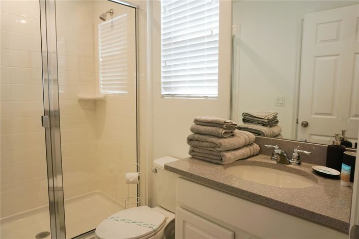 Image No.20-6 Bed House for sale