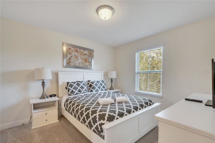 Image No.31-6 Bed House for sale