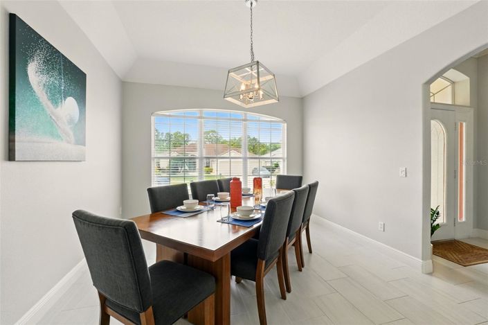 Image No.12-4 Bed House for sale