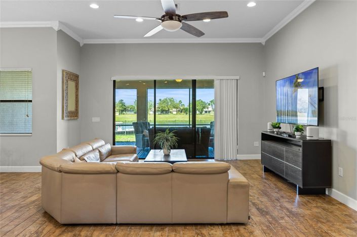 Image No.13-4 Bed House for sale