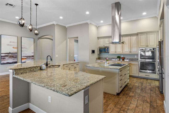 Image No.18-4 Bed House for sale