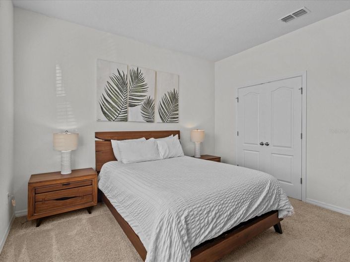 Image No.16-6 Bed House for sale