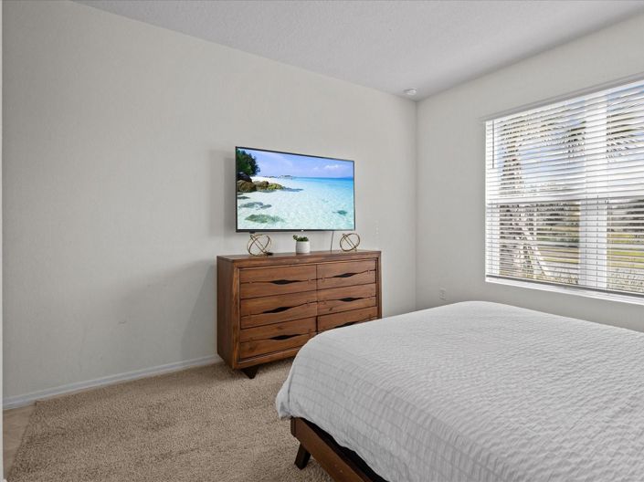 Image No.18-6 Bed House for sale