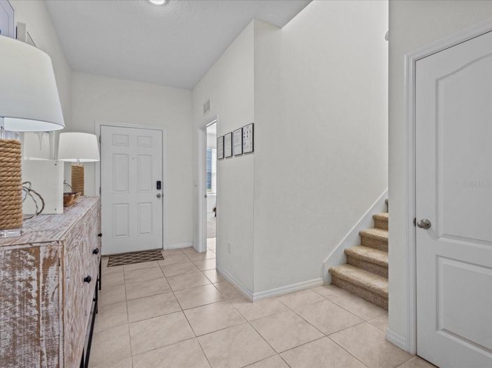 Image No.26-6 Bed House for sale