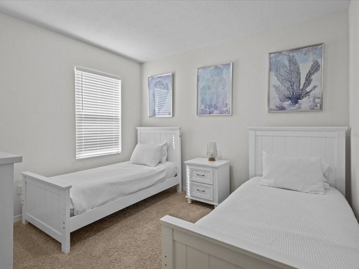 Image No.40-6 Bed House for sale