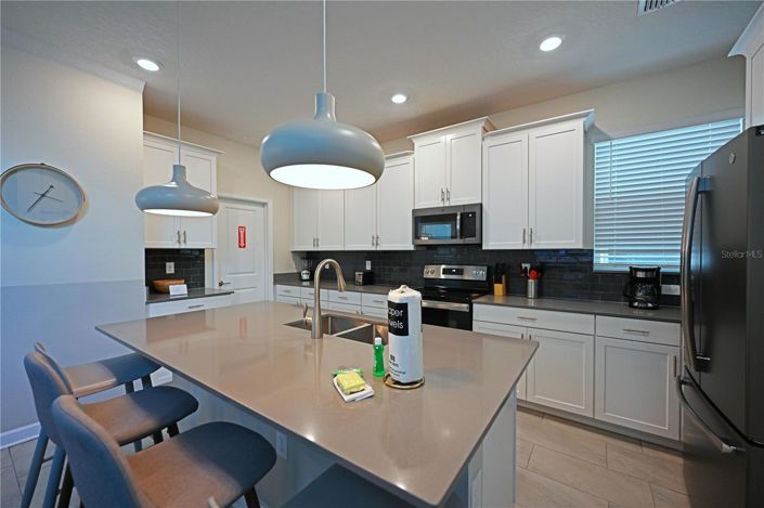 Image No.2-5 Bed House for sale