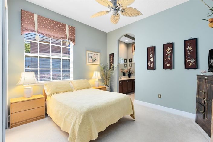 Image No.7-4 Bed House for sale