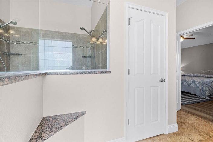 Image No.18-4 Bed House for sale