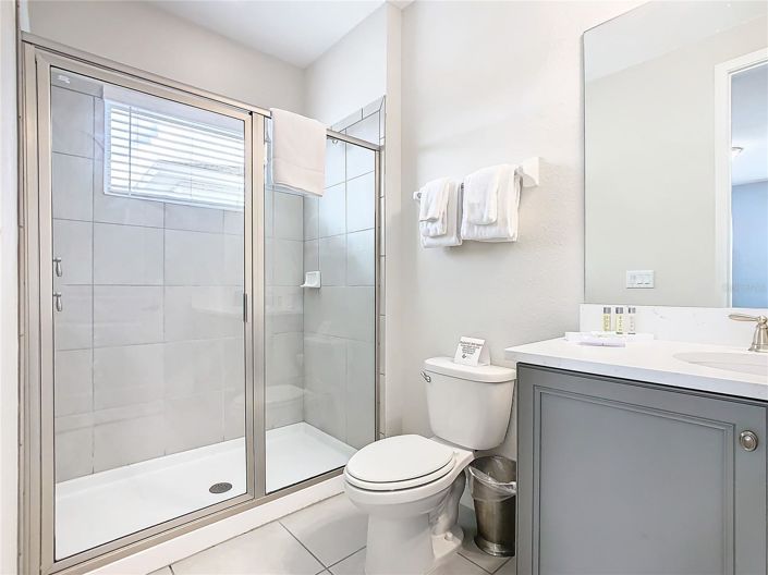 Image No.24-6 Bed House for sale