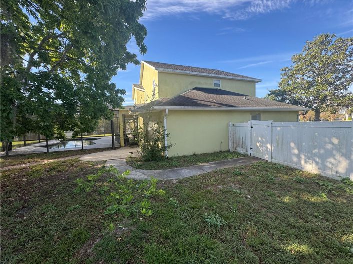 Image No.28-5 Bed House for sale