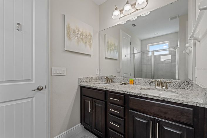 Image No.24-6 Bed House for sale