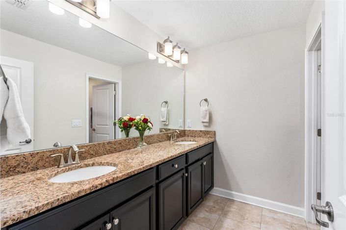 Image No.51-5 Bed House for sale