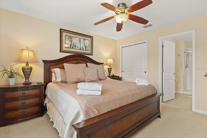 Image No.32-6 Bed House for sale