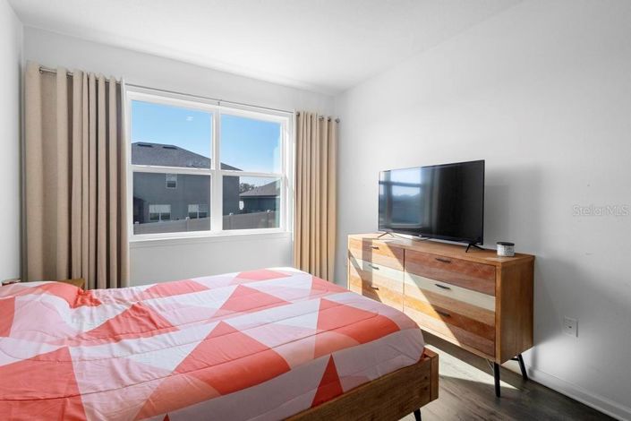 Image No.34-5 Bed House for sale