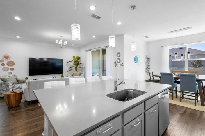 Image No.7-5 Bed House for sale