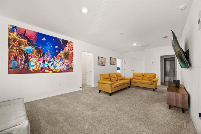 Image No.10-5 Bed House for sale