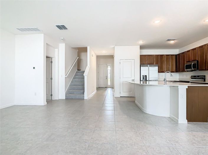 Image No.21-8 Bed House for sale