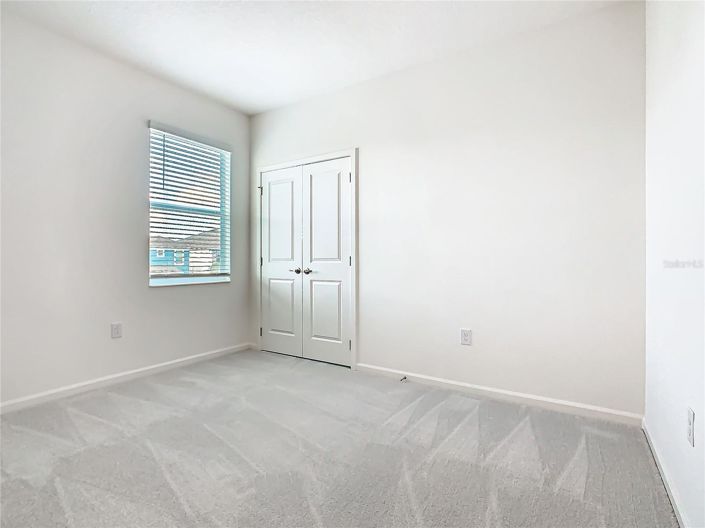 Image No.27-8 Bed House for sale