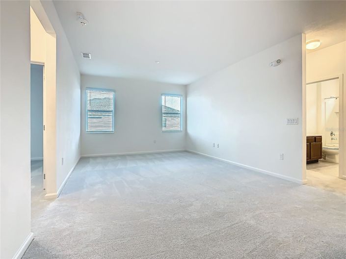 Image No.34-8 Bed House for sale