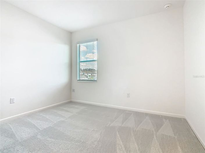 Image No.37-8 Bed House for sale