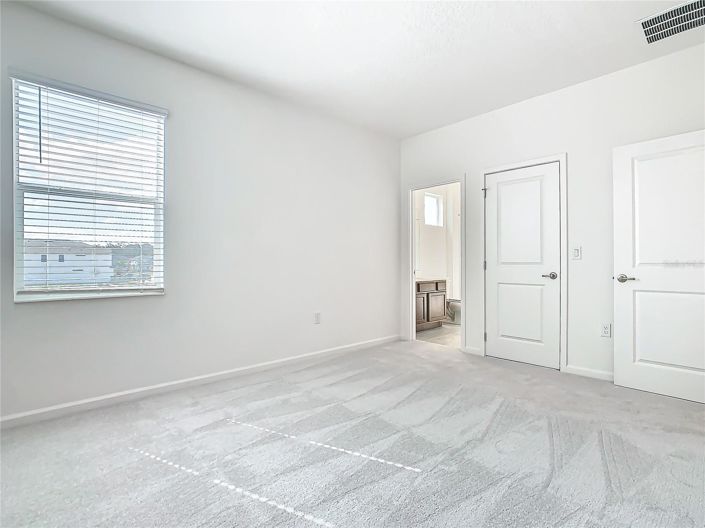 Image No.43-8 Bed House for sale