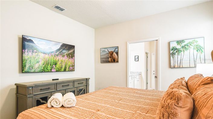 Image No.16-7 Bed House for sale