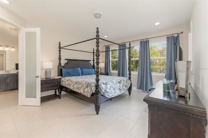 Image No.10-4 Bed House for sale