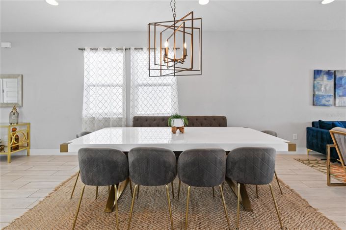 Image No.11-6 Bed House for sale