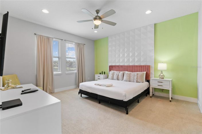 Image No.28-6 Bed House for sale