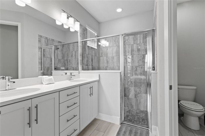 Image No.30-6 Bed House for sale