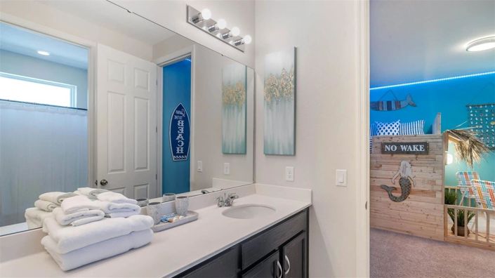 Image No.10-5 Bed House for sale