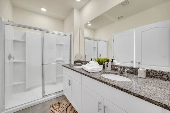 Image No.34-7 Bed House for sale