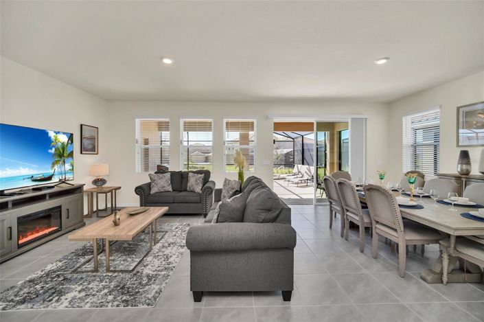 Image No.9-7 Bed House for sale