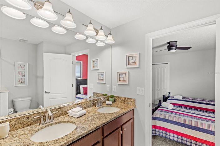 Image No.23-8 Bed House for sale