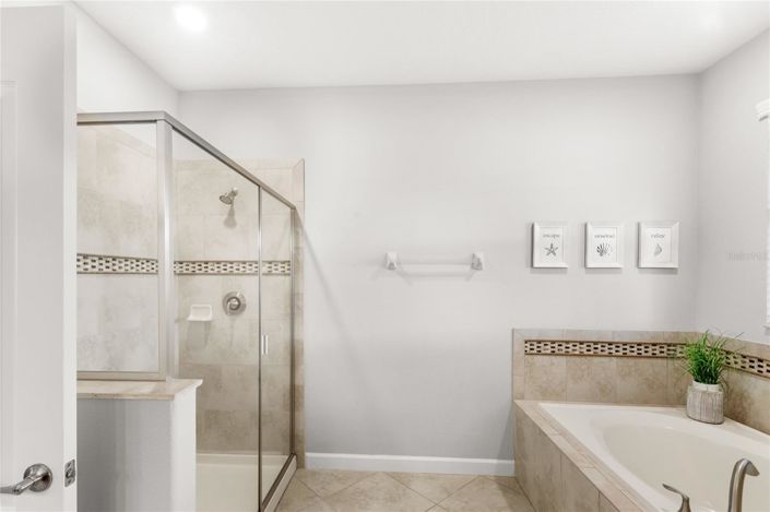 Image No.30-8 Bed House for sale